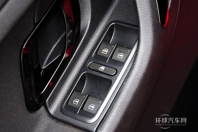2013款 1.6L 自动Monte carlo版