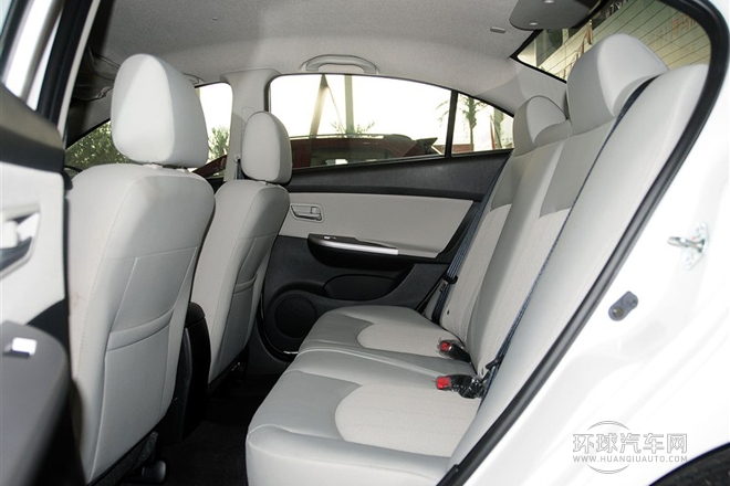 2014款 三厢 1.6L 手动冠军版