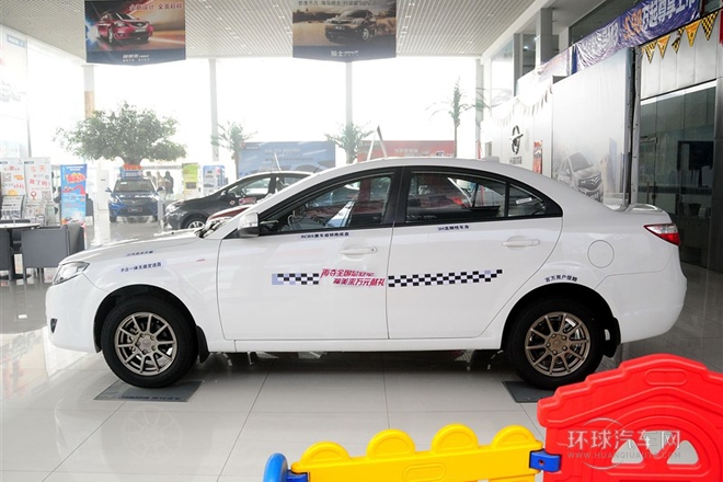 2014款 三厢 1.6L 手动冠军版