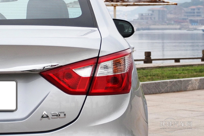2014款 1.5L 手动智驱尊尚型