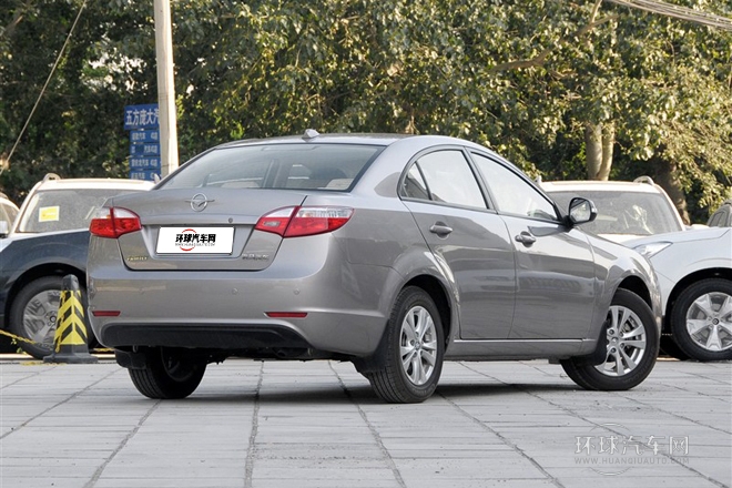2013款 三厢 1.6L 手动精英版