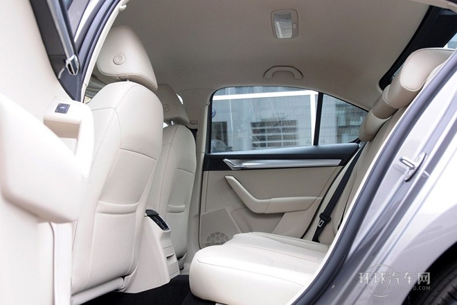 2015款 1.6L 手动逸杰版