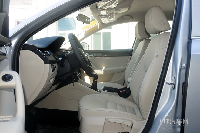 2015款 1.6L 手动逸俊版