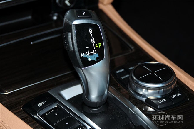 2013款 730Li 领先型