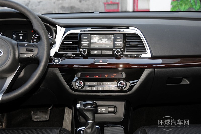 起亚K4 2014款 1.8L 自动GLS