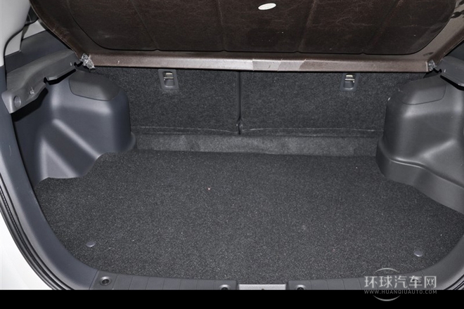 2014款 两厢 1.5L 自动理想型