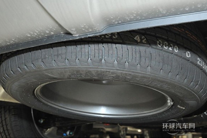 2013款 3.0L 7座棕色内饰旗舰版