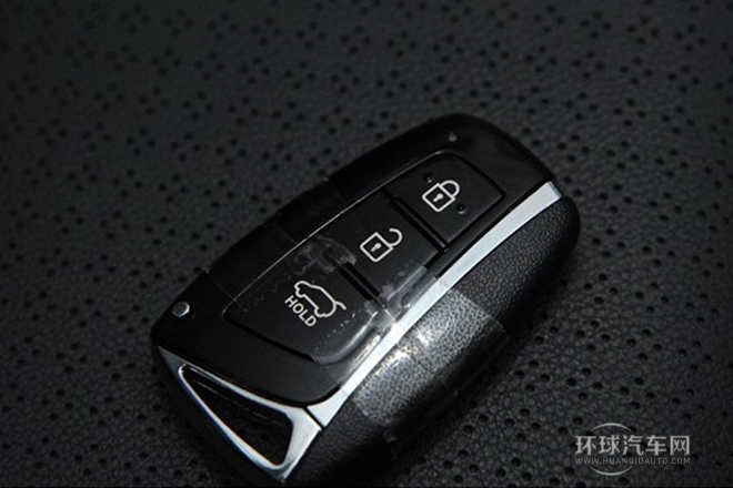 2013款 3.0L 7座旗舰版