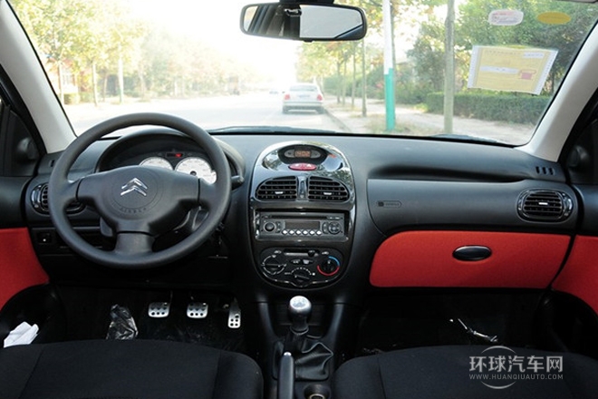 2013款 CROSS 1.6L 自动运动型