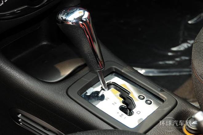 2012款 1.6L 自动运动型
