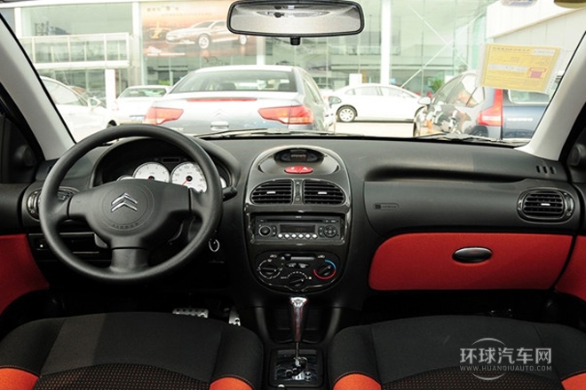 2012款 1.6L 自动运动型