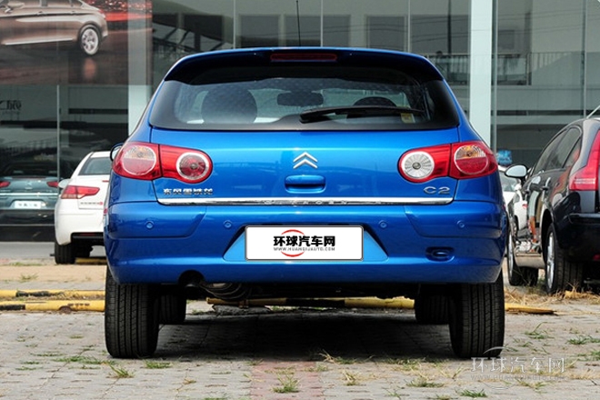 2012款 1.6L 自动运动型