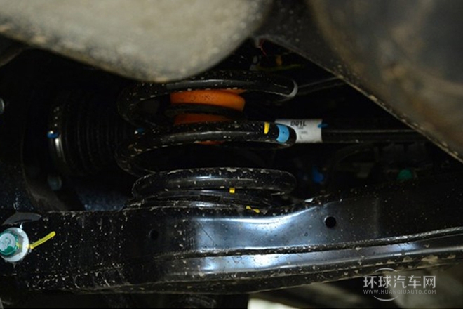2013款 2.2T 6座棕色内饰旗舰版