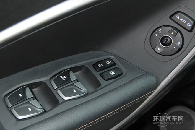 2013款 2.2T 6座棕色内饰旗舰版