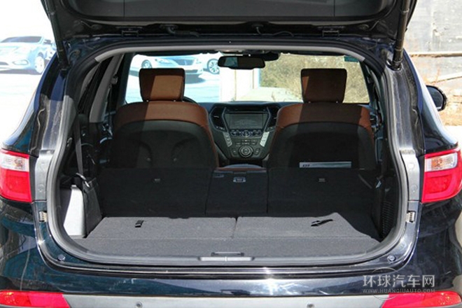 2013款 2.2T 6座棕色内饰旗舰版