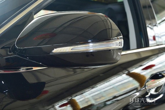 2013款 2.2T 6座棕色内饰旗舰版