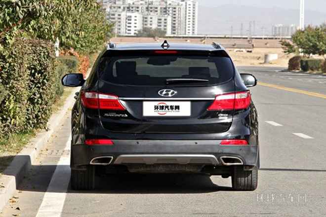 2013款 2.2T 6座棕色内饰旗舰版