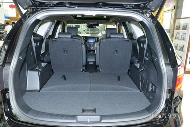 2013款 2.2T 6座豪华版