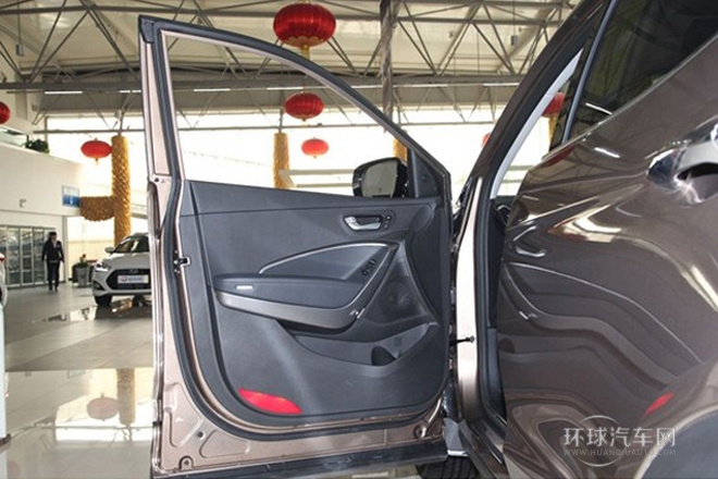 2013款 改款 3.0L 四驱尊享版 欧V
