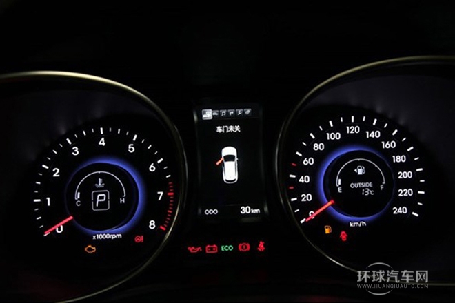 2013款 改款 3.0L 四驱尊享版 欧V