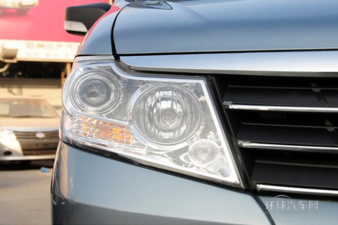 2013款 改款 1.5L 手动豪华型7座 国V