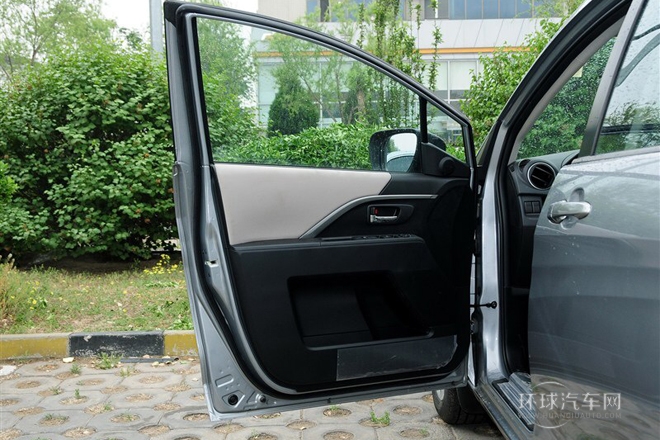 2013款 2.0L 手动舒适型