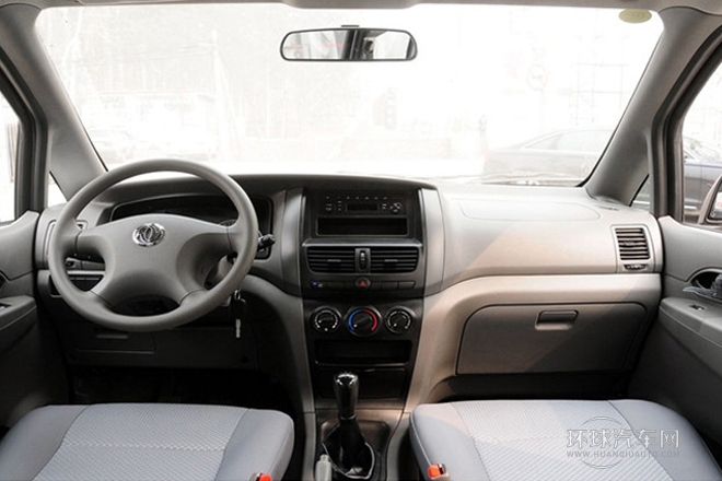 2013款 改款 1.5L 手动标准型5座 国IV