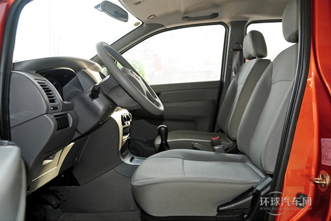 2013款 改款 1.5L 手动标准型7座 国IV