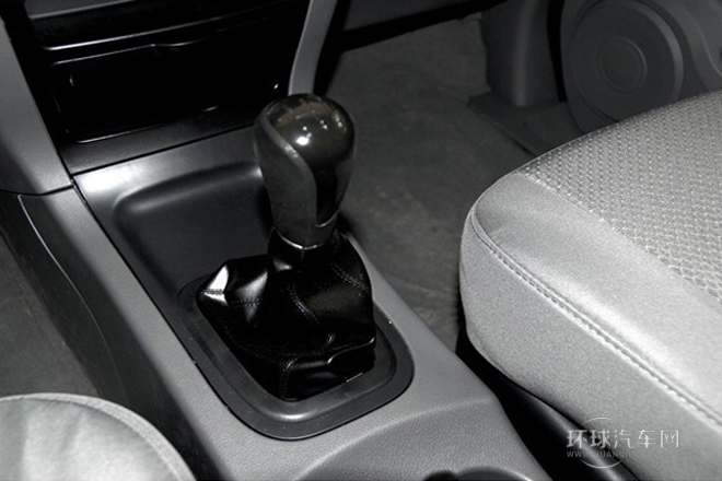 2013款 改款 1.6L 手动商用型5座 国V