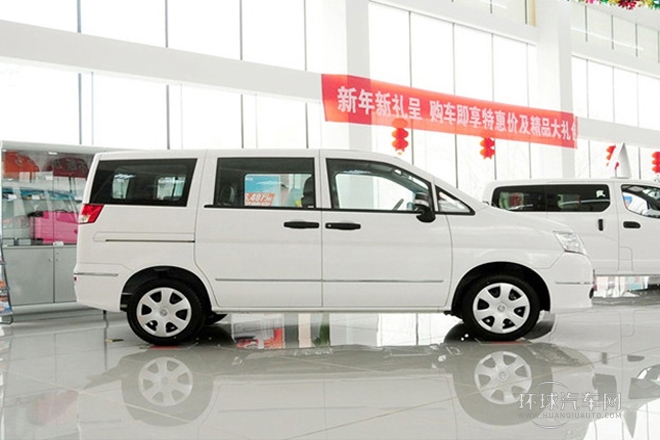 2013款 改款 1.6L 手动实用型7座 国V