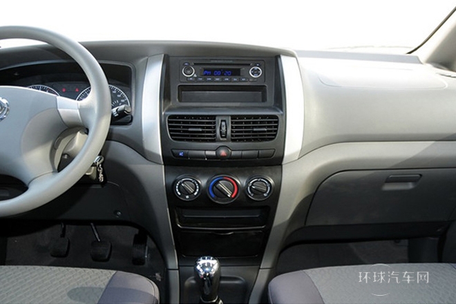 2013款 改款 1.6L 手动舒适型7座 国V