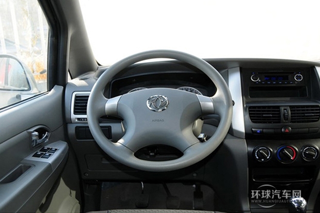 2013款 改款 1.6L 手动舒适型7座 国V