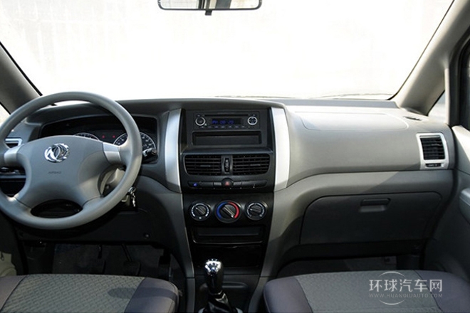 2013款 改款 1.6L 手动舒适型7座 国V