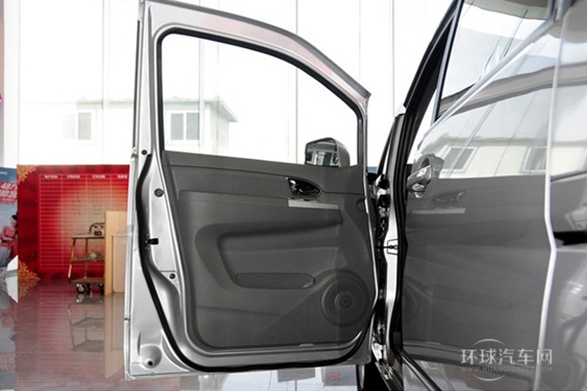 2013款 改款 1.6L 手动豪华型7座 国V
