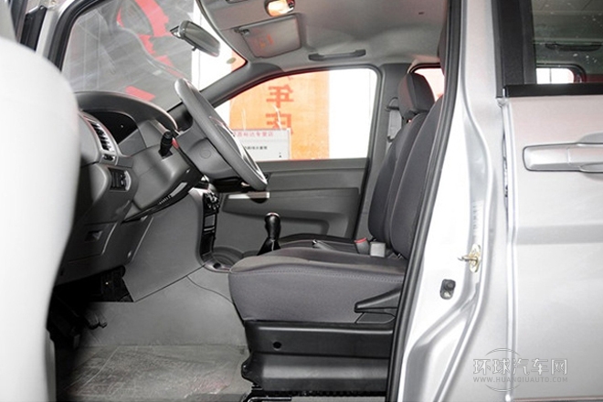 2013款 改款 1.6L 手动豪华型7座 国V