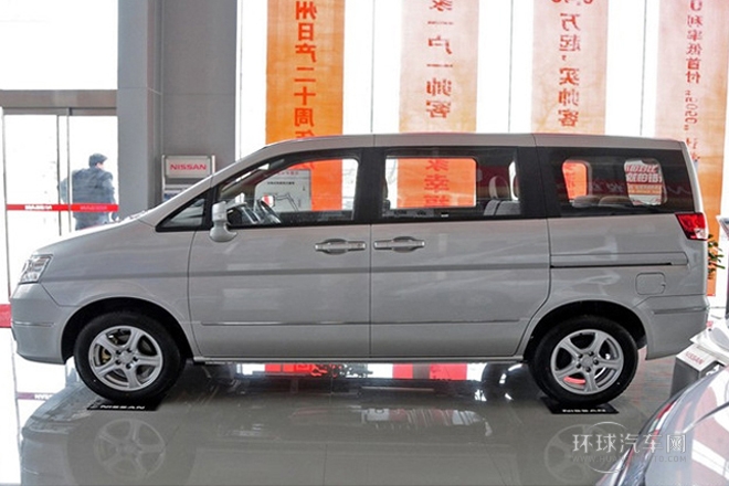 2013款 改款 1.6L 手动豪华型7座 国V