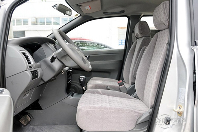 2012款 2.0L 自动豪华型7座
