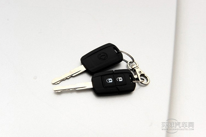 2012款 2.0L 自动旗舰型7座