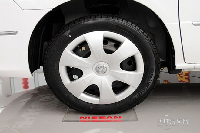 2011款 1.6L 手动实用型7座