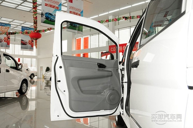 2011款 1.6L 手动实用型7座