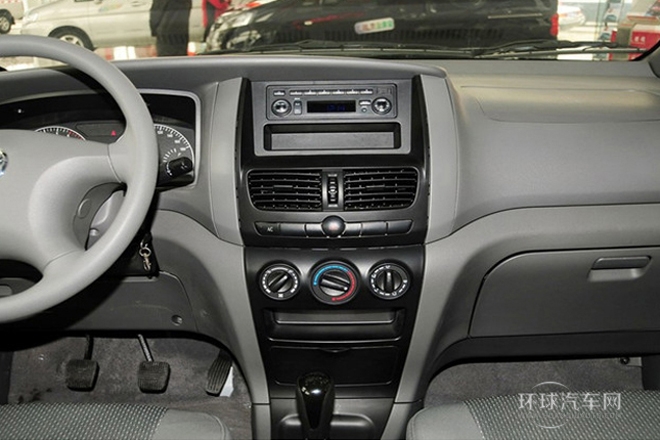 2011款 1.6L 手动实用型7座