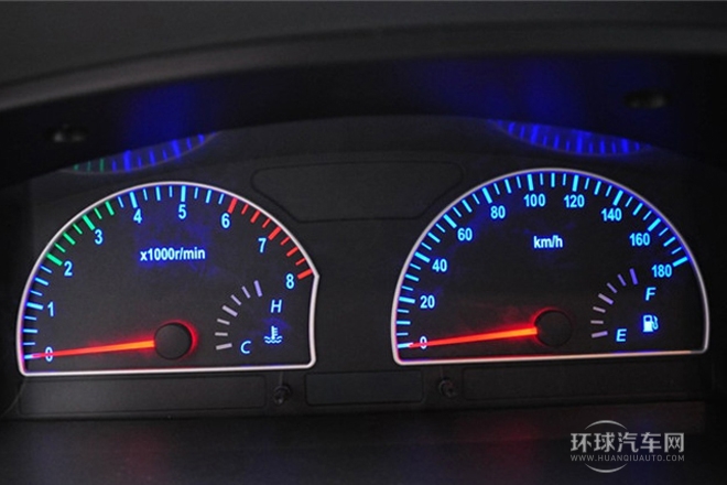 2011款 1.6L 手动舒适型7座