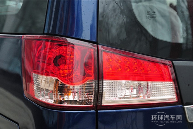 2011款 1.6L 手动舒适型7座