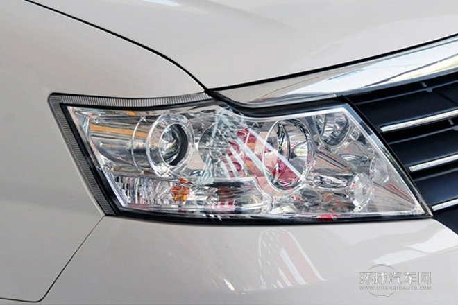 2011款 2.0L 手动舒适型7座