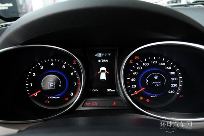 2013款 改款 3.0L 四驱豪华版 欧V