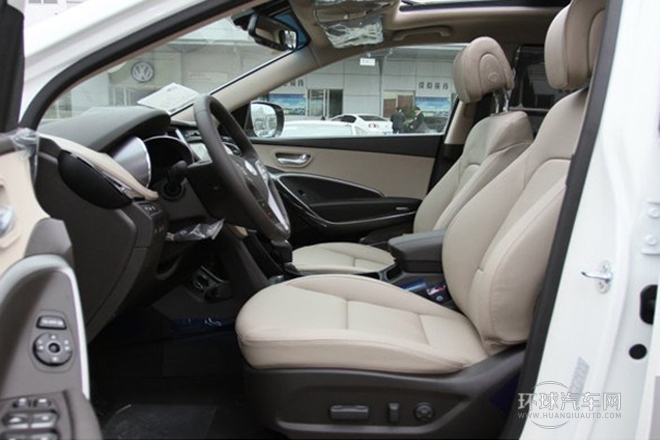 2013款 改款 3.0L 四驱舒适导航版 欧V