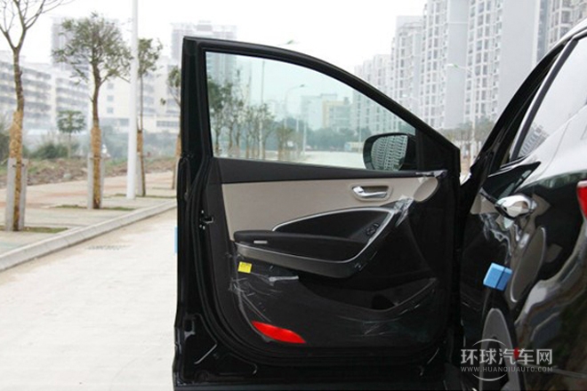 2013款 改款 3.0L 四驱豪华版 欧IV