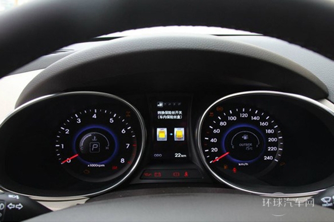 2013款 改款 3.0L 四驱豪华版 欧IV