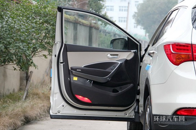 2013款 改款 3.0L 四驱舒适导航版 欧IV