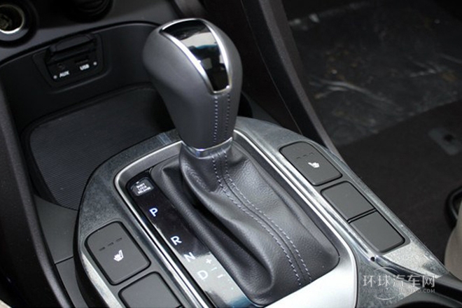 2013款 改款 3.0L 四驱舒适导航版 欧IV